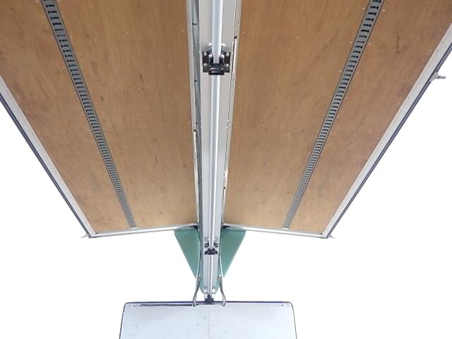 日野レンジャーアルミウイング中型（4t）[写真09]