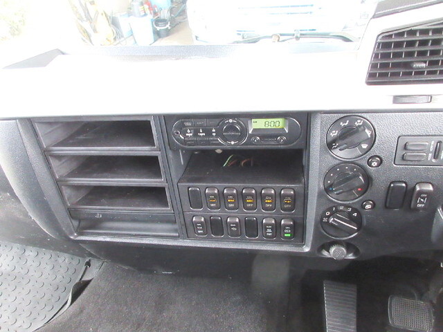 三菱ふそうファイターアルミウイング中型（4t）[写真24]