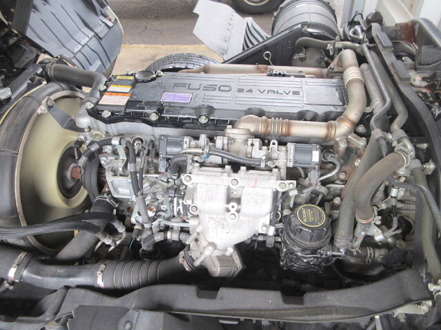 三菱ふそうファイターアルミウイング中型（4t）[写真29]