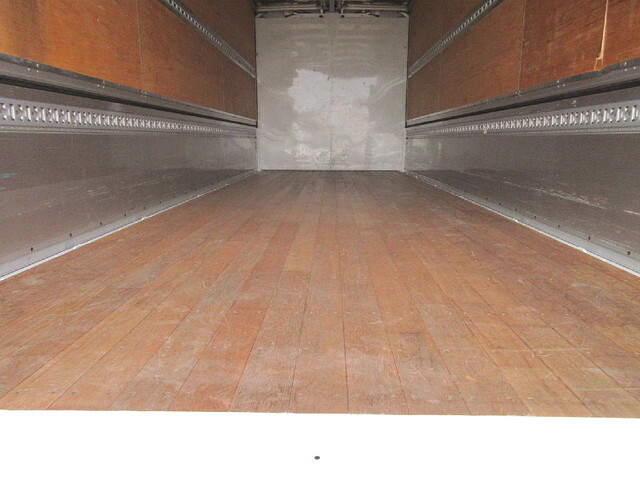 三菱ふそうファイターアルミウイング中型（4t）[写真06]