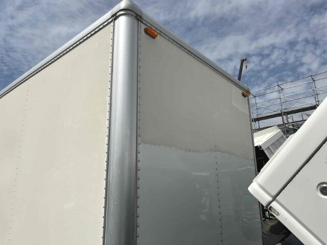 いすゞエルフパネルバン小型（2t・3t）[写真20]