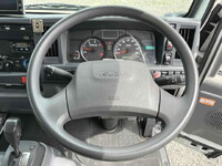 いすゞエルフパネルバン小型（2t・3t）[写真32]