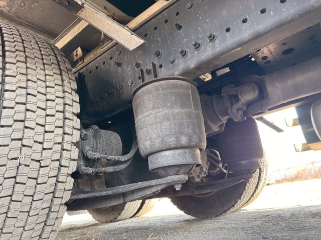 日野プロフィアアルミウイング大型（10t）[写真19]