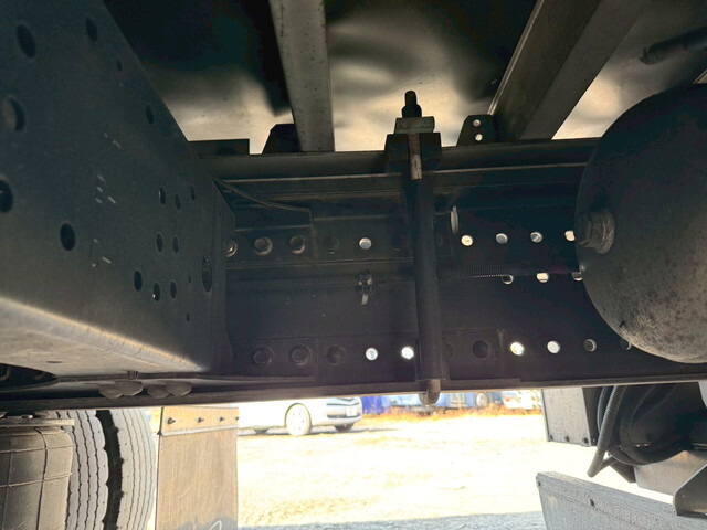 日野プロフィアアルミウイング大型（10t）[写真21]