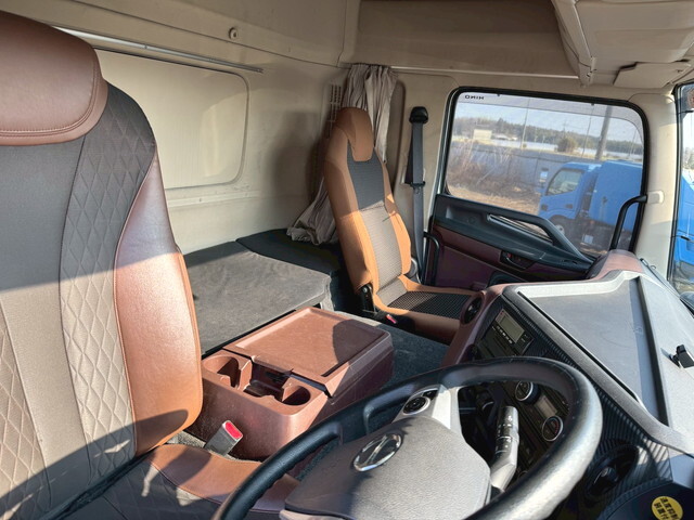 日野プロフィアアルミウイング大型（10t）[写真23]