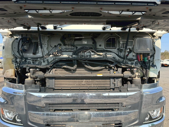 日野プロフィアアルミウイング大型（10t）[写真32]