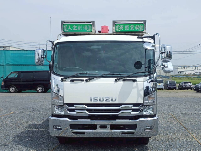 いすゞフォワードクレーン4段増トン（6t・8t）[写真06]