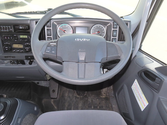 いすゞフォワード冷凍車（冷蔵車）中型（4t）[写真23]