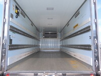 いすゞフォワード冷凍車（冷蔵車）中型（4t）[写真31]