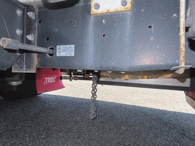 いすゞギガ冷蔵冷凍ウイング大型（10t）[写真15]