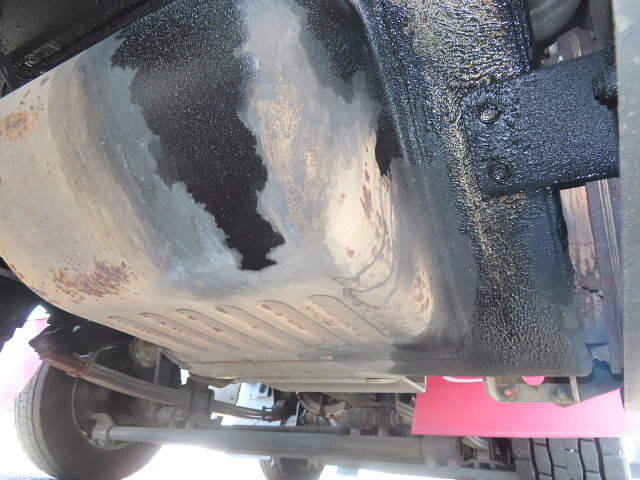 いすゞギガ冷蔵冷凍ウイング大型（10t）[写真16]