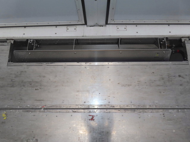 いすゞギガ冷蔵冷凍ウイング大型（10t）[写真27]