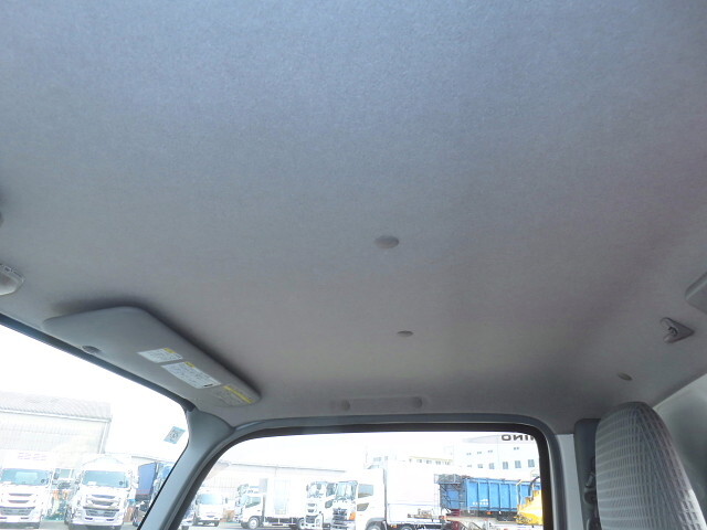 日野デュトロクレーン4段小型（2t・3t）[写真21]