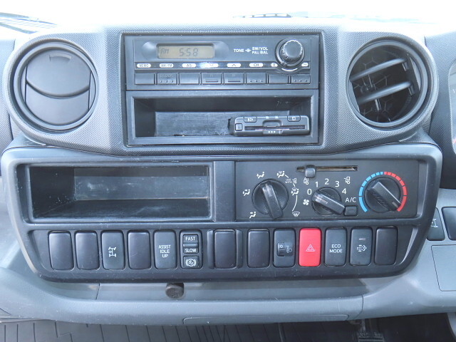 日野デュトロクレーン4段小型（2t・3t）[写真23]