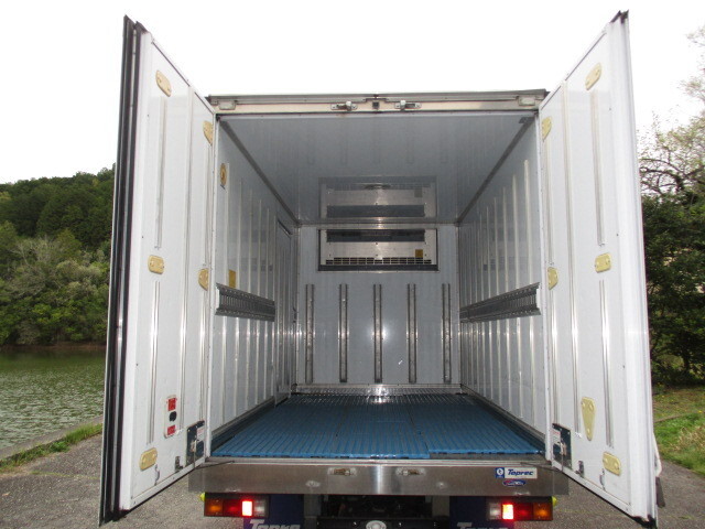 三菱ふそうキャンター冷凍車（冷蔵車）小型（2t・3t）[写真18]