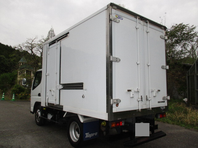 三菱ふそうキャンター冷凍車（冷蔵車）小型（2t・3t）[写真02]