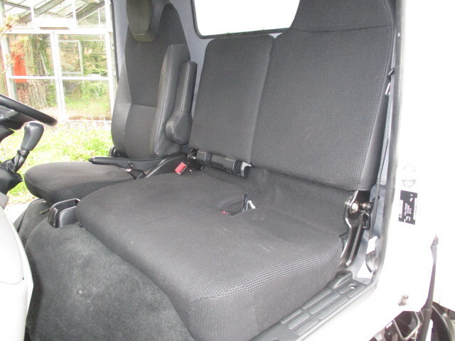 三菱ふそうキャンター冷凍車（冷蔵車）小型（2t・3t）[写真34]