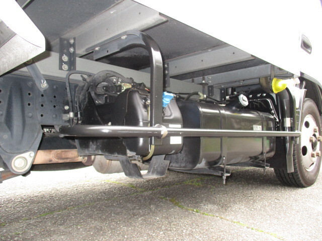 三菱ふそうキャンター冷凍車（冷蔵車）小型（2t・3t）[写真08]