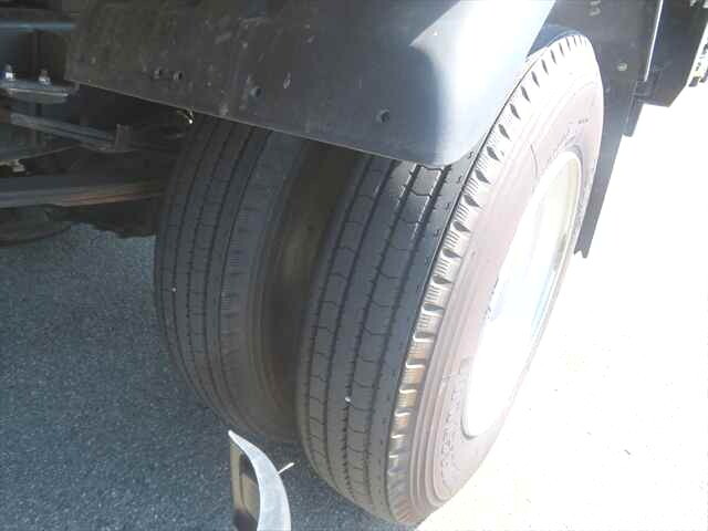 三菱ふそうキャンタークレーン4段小型（2t・3t）[写真20]