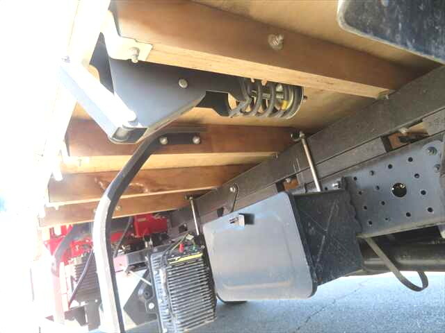 三菱ふそうキャンタークレーン4段小型（2t・3t）[写真24]