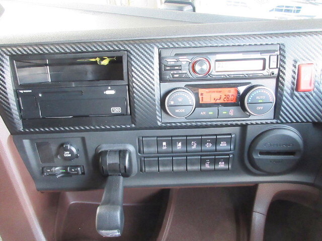 日野プロフィアアルミウイング大型（10t）[写真21]