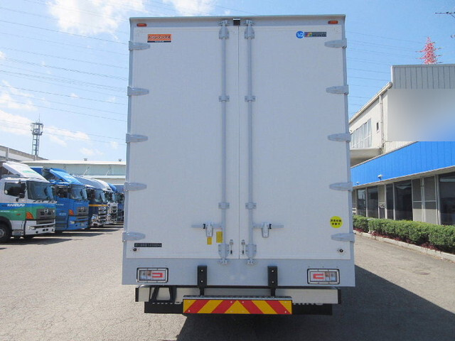 日野プロフィアアルミウイング大型（10t）[写真09]