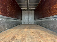 三菱ふそうファイターアルミウイング中型（4t）[写真13]