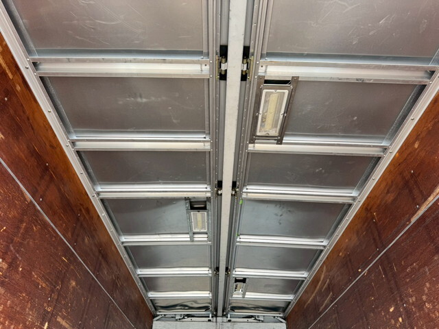 三菱ふそうファイターアルミウイング中型（4t）[写真16]