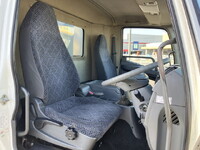 三菱ふそうファイターアルミウイング中型（4t）[写真34]