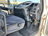 三菱ふそうファイターアルミウイング中型（4t）[写真35]