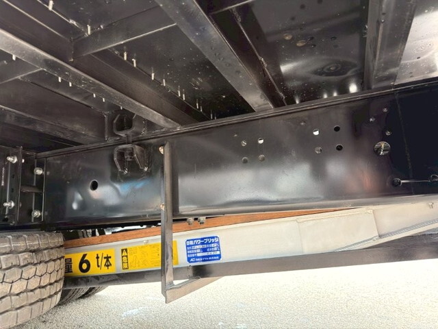 日野レンジャーセルフクレーン4段増トン（6t・8t）[写真20]