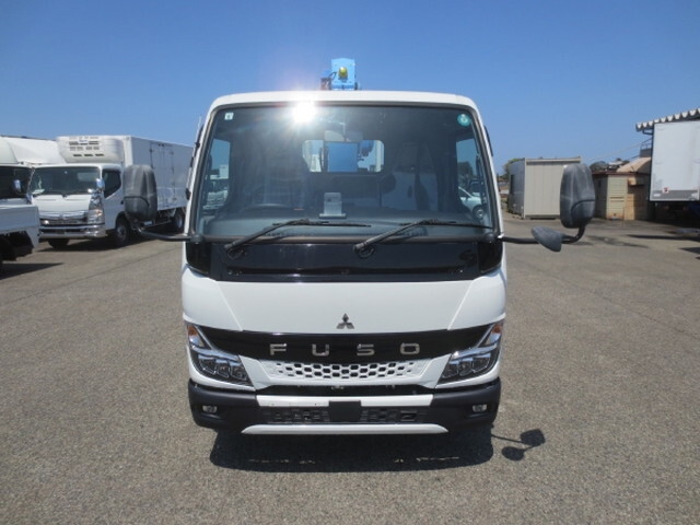 三菱ふそうキャンタークレーン3段小型（2t・3t）[写真05]