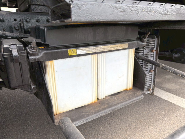 三菱ふそうキャンターセーフティローダー小型（2t・3t）[写真21]