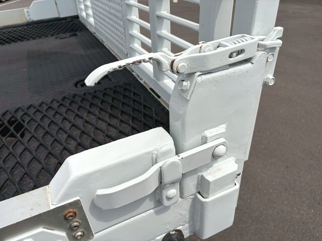 三菱ふそうキャンターセーフティローダー小型（2t・3t）[写真29]