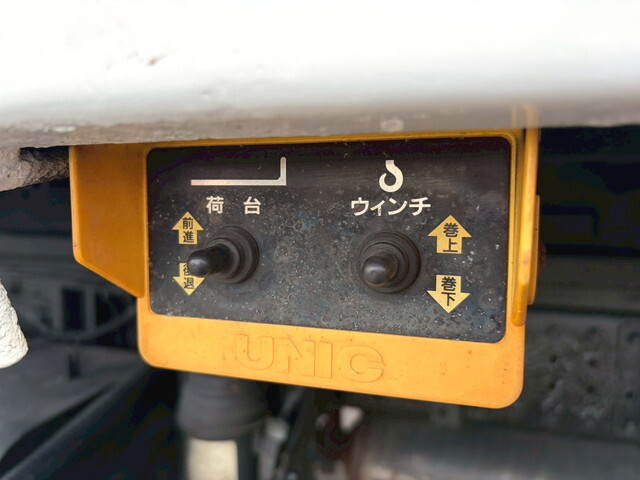 三菱ふそうキャンターセーフティローダー小型（2t・3t）[写真31]