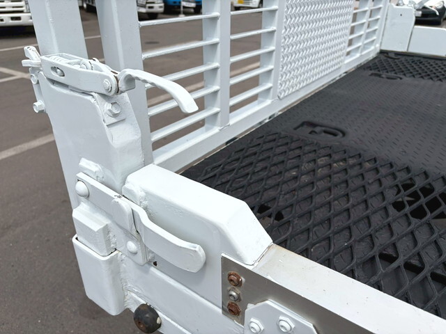 三菱ふそうキャンターセーフティローダー小型（2t・3t）[写真37]