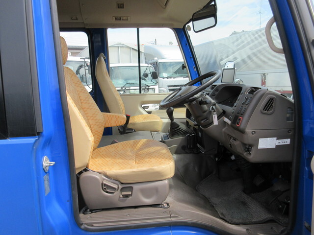 三菱ふそうローザマイクロバス[写真12]