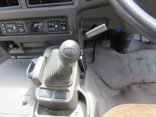 三菱ふそうローザマイクロバス[写真13]