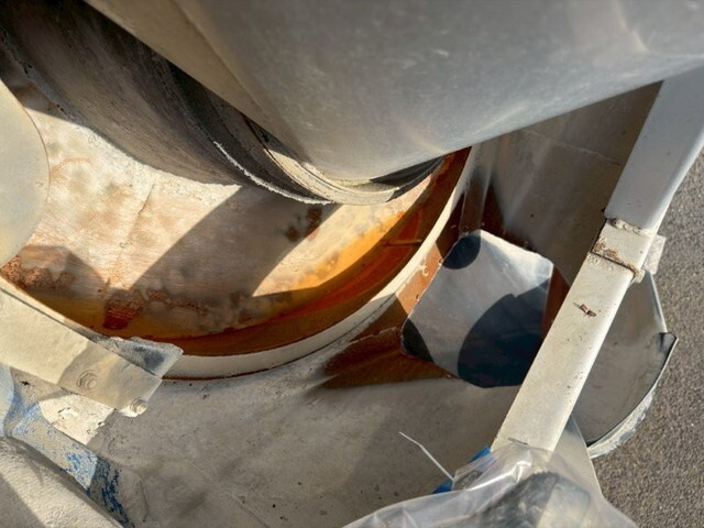 三菱ふそうファイターミキサー車（コンクリートミキサー）増トン（6t・8t）[写真10]