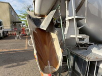 三菱ふそうファイターミキサー車（コンクリートミキサー）増トン（6t・8t）[写真12]