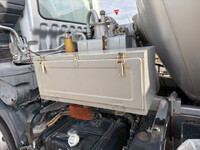 三菱ふそうファイターミキサー車（コンクリートミキサー）増トン（6t・8t）[写真17]