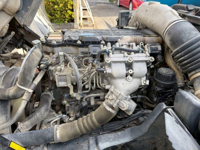 三菱ふそうファイターミキサー車（コンクリートミキサー）増トン（6t・8t）[写真19]