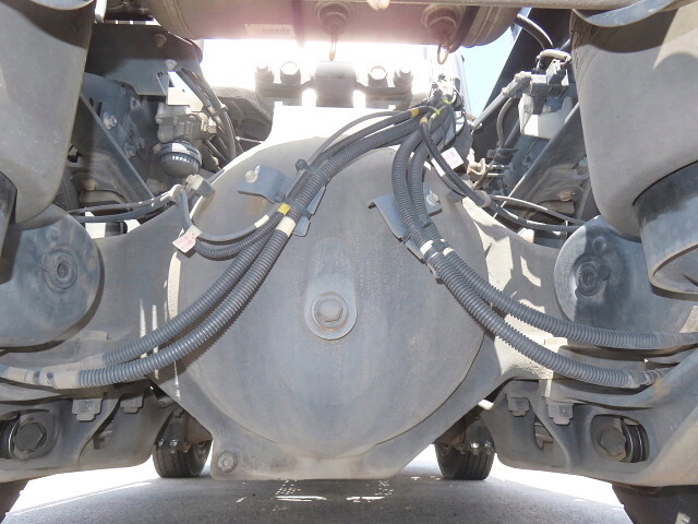 日野プロフィアトレーラーヘッド（トラクターヘッド）大型（10t）[写真10]