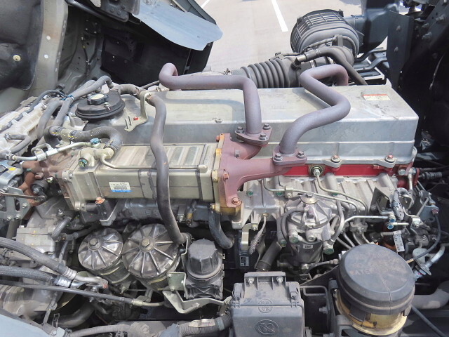 日野プロフィアトレーラーヘッド（トラクターヘッド）大型（10t）[写真13]