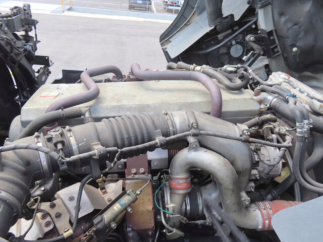 日野プロフィアトレーラーヘッド（トラクターヘッド）大型（10t）[写真14]