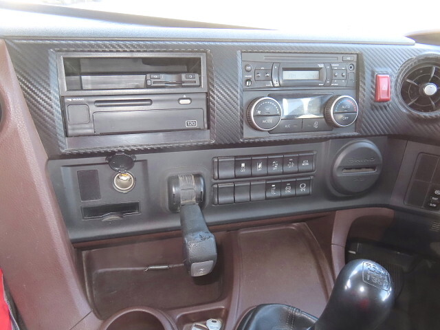 日野プロフィアトレーラーヘッド（トラクターヘッド）大型（10t）[写真21]