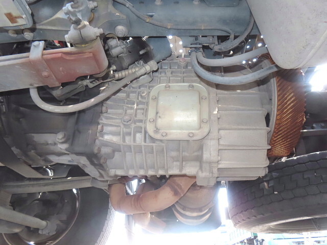 日野プロフィアトレーラーヘッド（トラクターヘッド）大型（10t）[写真07]