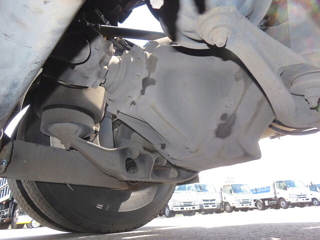 日野プロフィアトレーラーヘッド（トラクターヘッド）大型（10t）[写真08]