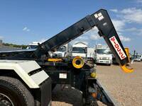 三菱ふそうスーパーグレートコンテナ専用車大型（10t）[写真12]