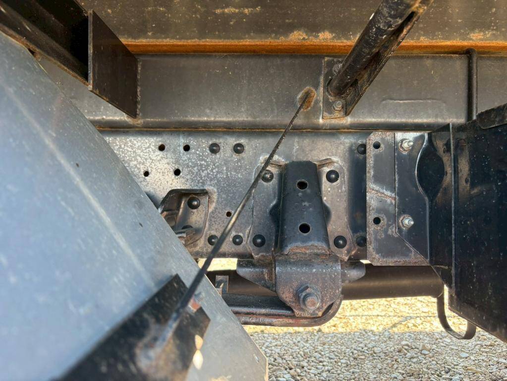 いすゞエルフセーフティローダー小型（2t・3t）[写真14]